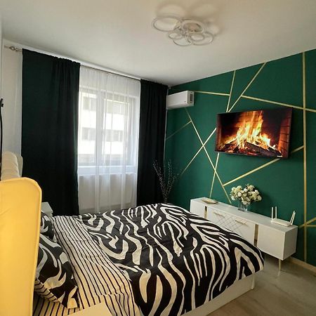 Golden Shades Apartment Chiajna Ngoại thất bức ảnh