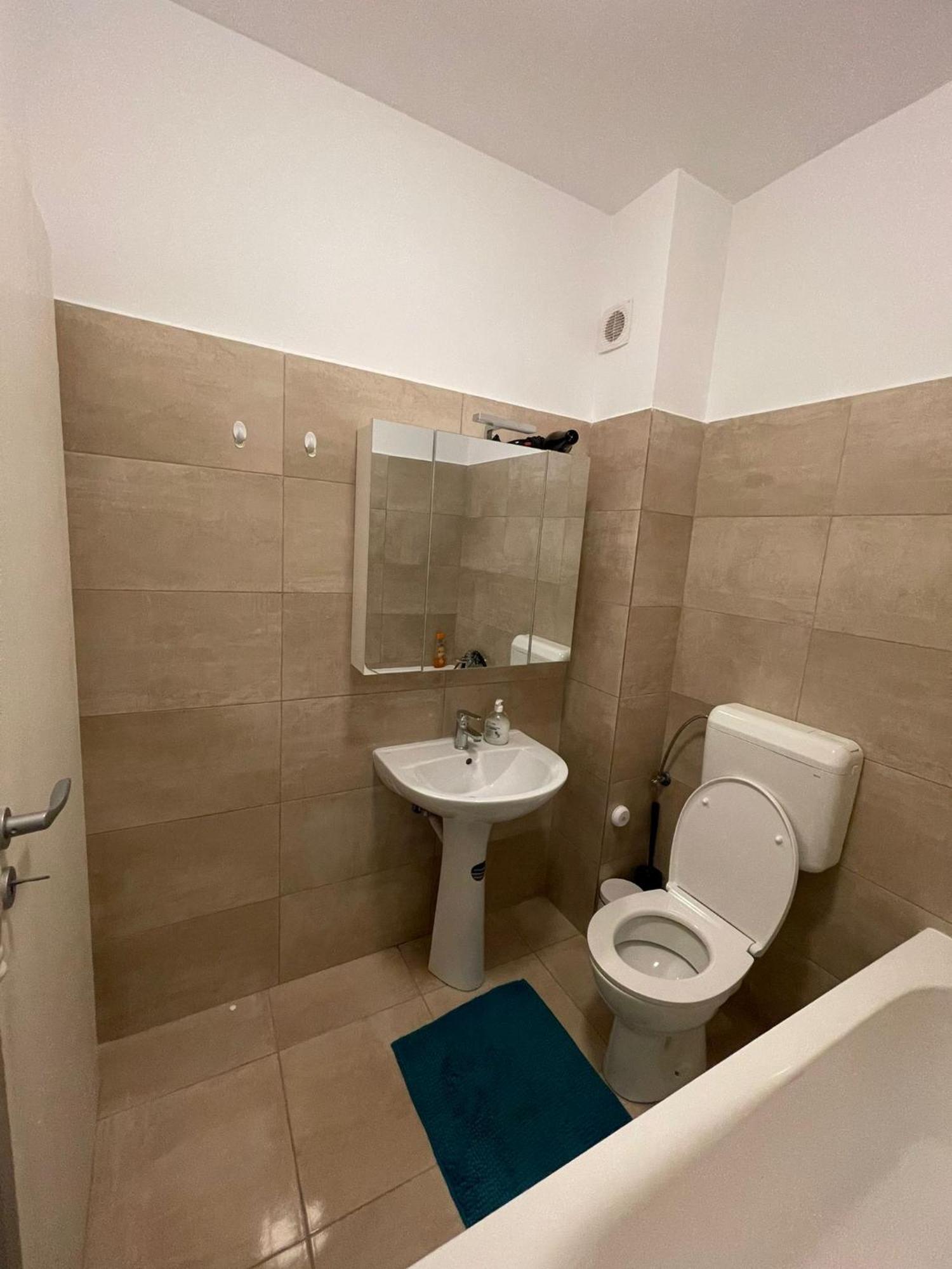 Golden Shades Apartment Chiajna Ngoại thất bức ảnh